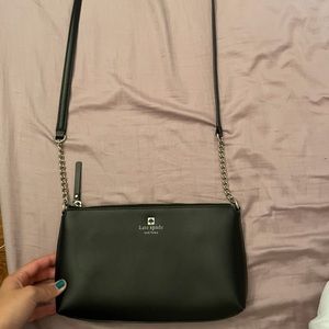 Kate spade crossbody with gold chain